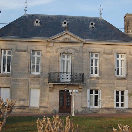 Chateau Begot Lansac  Εξωτερικό φωτογραφία