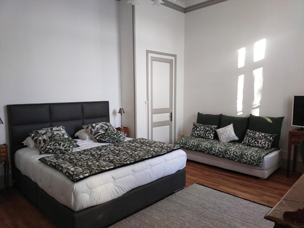Chateau Begot Lansac  Εξωτερικό φωτογραφία